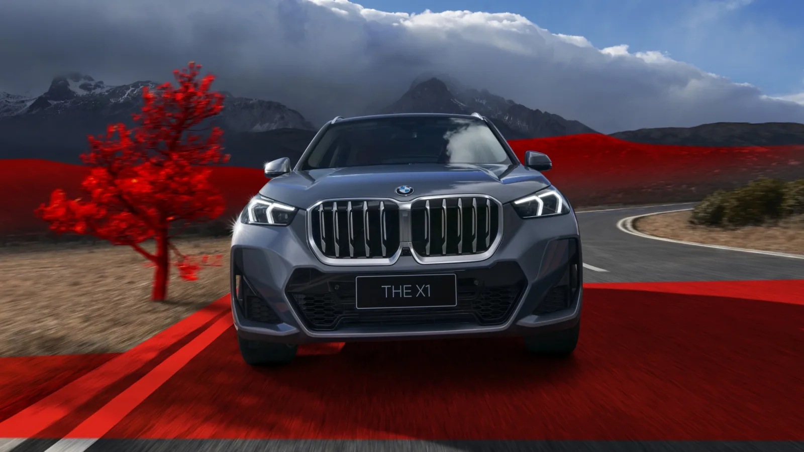 BMW X1 2026 — вид спереди три четверти