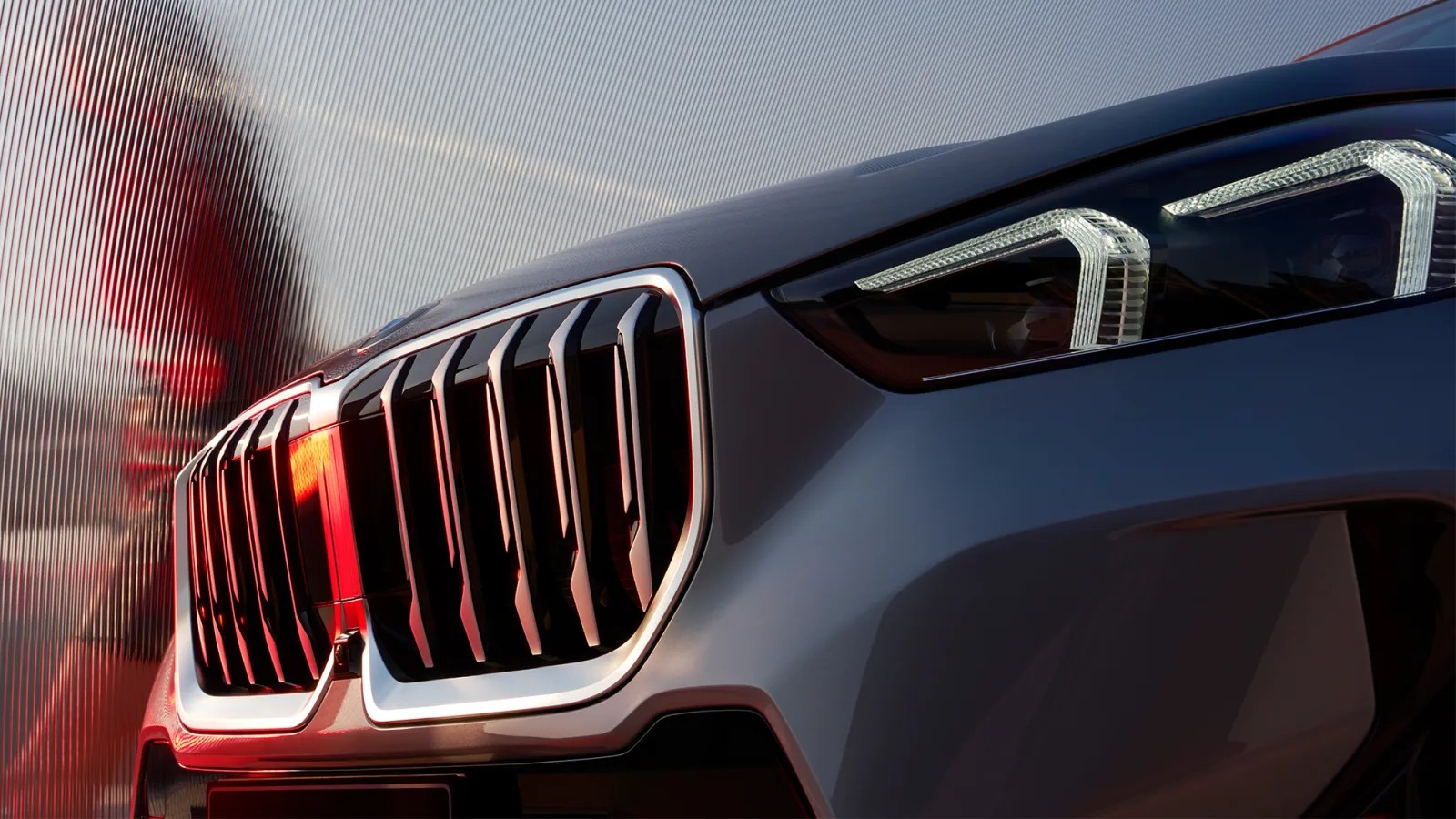 Салон BMW X1 2026 — панорамная крыша