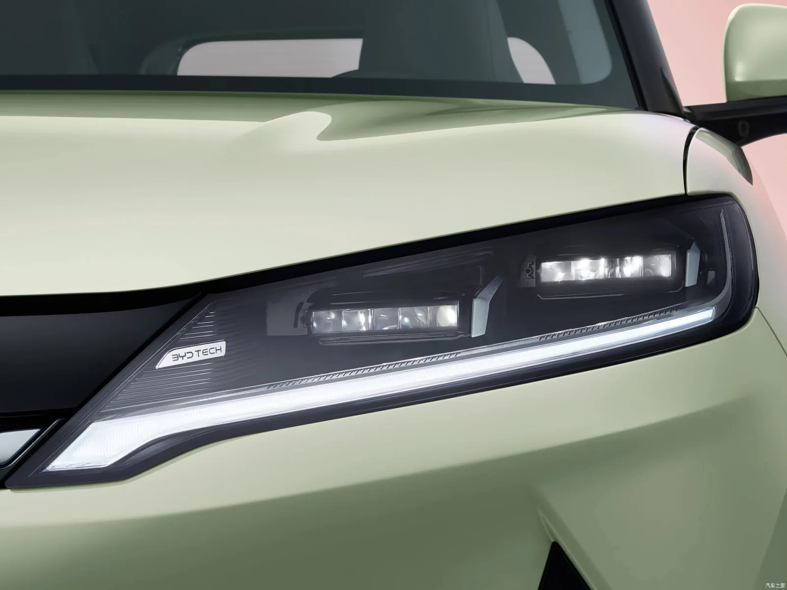 Светодиодная фара BYD Yuan UP 2026