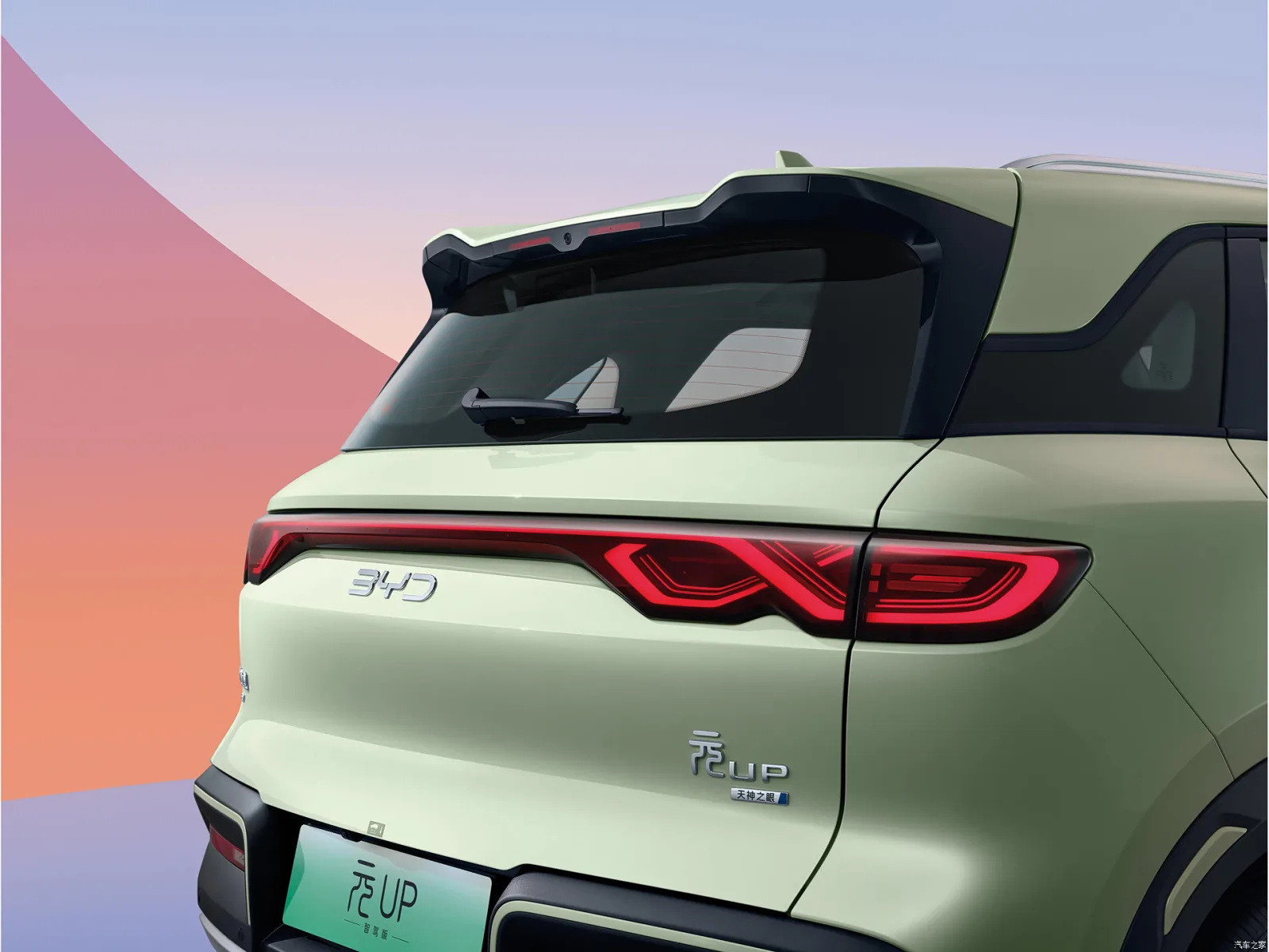 Задний фонарь BYD Yuan UP 2026