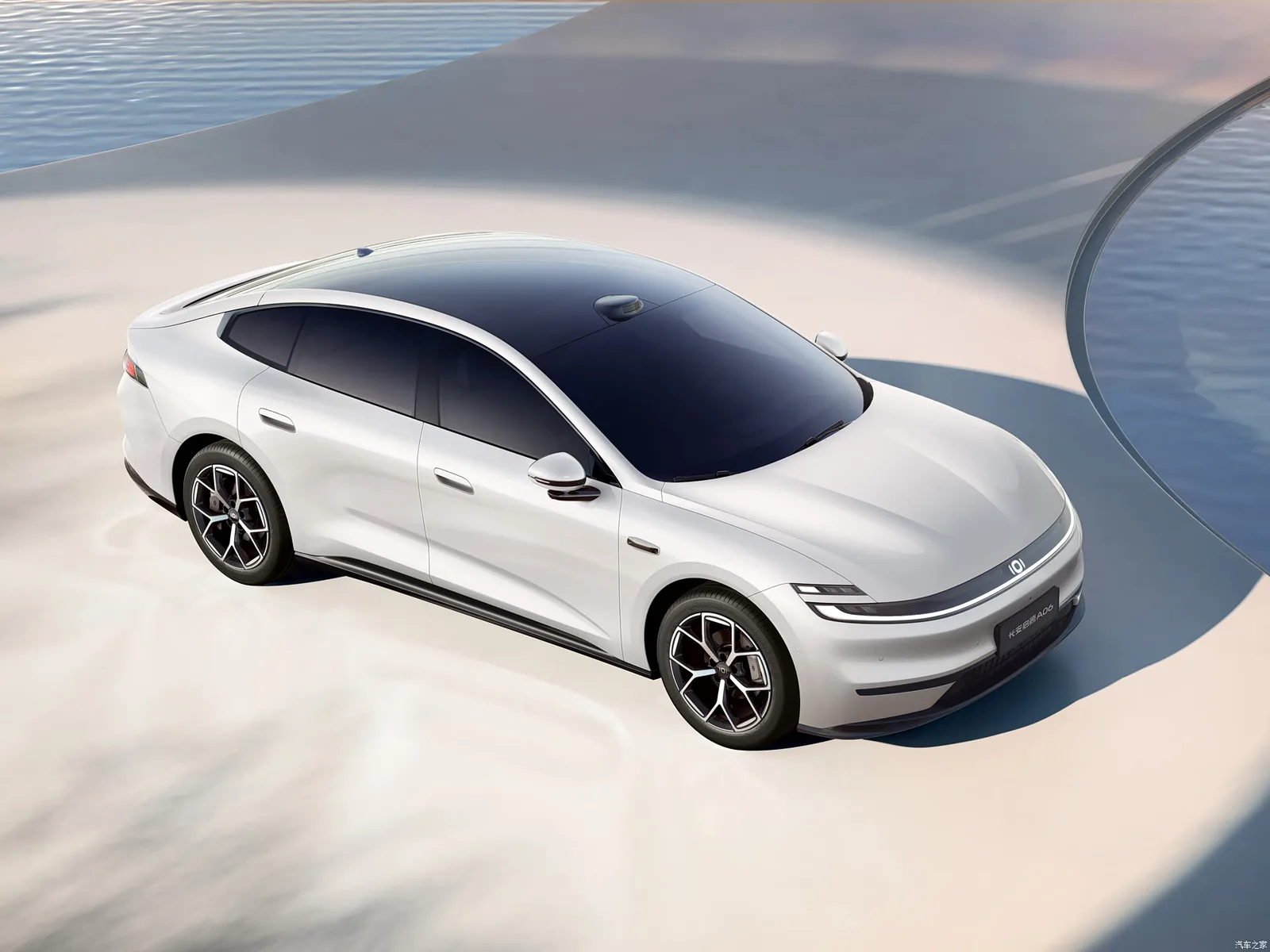 Панорамная крыша Changan Qiyuan Nevo A06 2026 — вид сверху