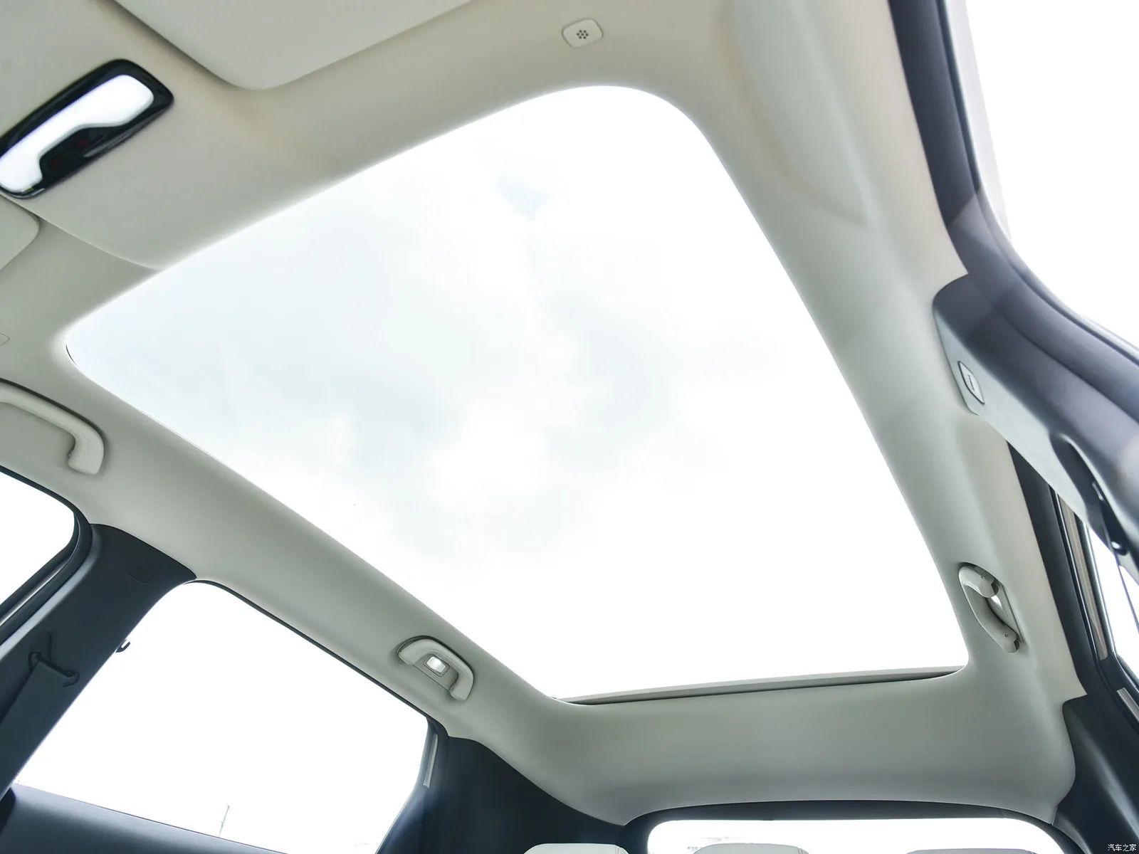 Панорамная крыша Changan Qiyuan Nevo Q05 2026