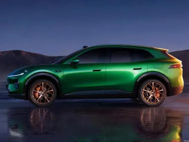 Changan Qiyuan Nevo Q06 2026 — вид сбоку, профиль кросс-купе