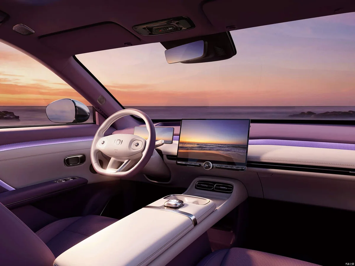 Передняя панель и экран Changan Qiyuan Nevo Q06 2026