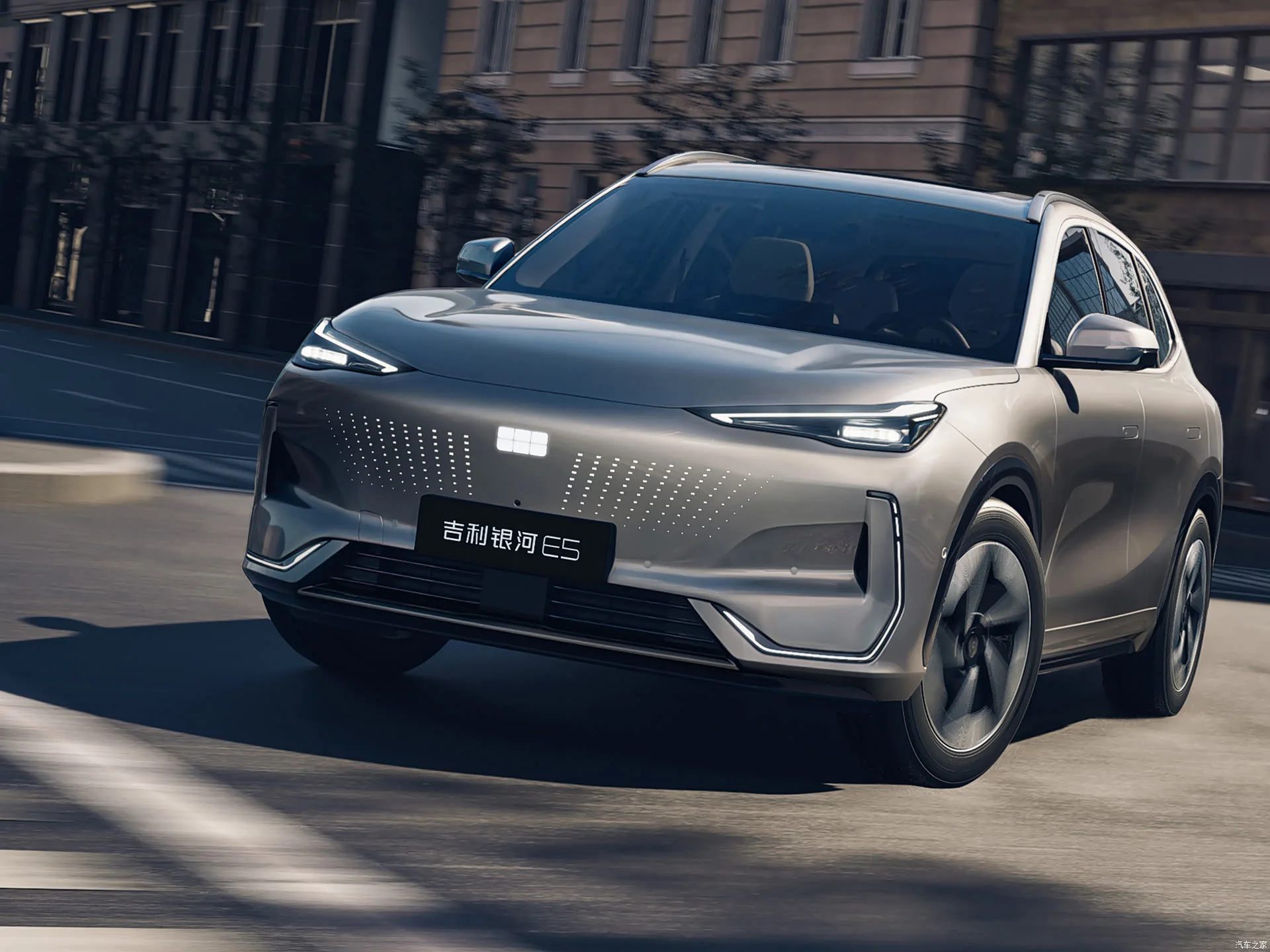 Geely Galaxy E5 2026 из Китая — электрический кроссовер под ключ в Москве