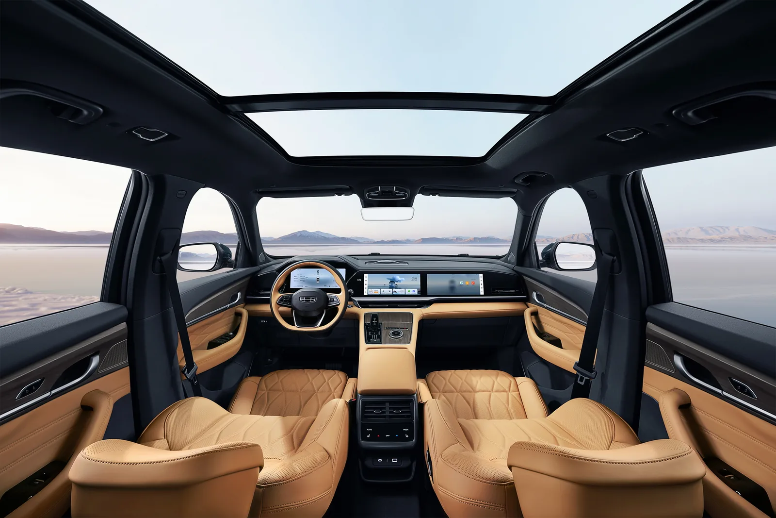 Светлый салон Geely Monjaro 2026