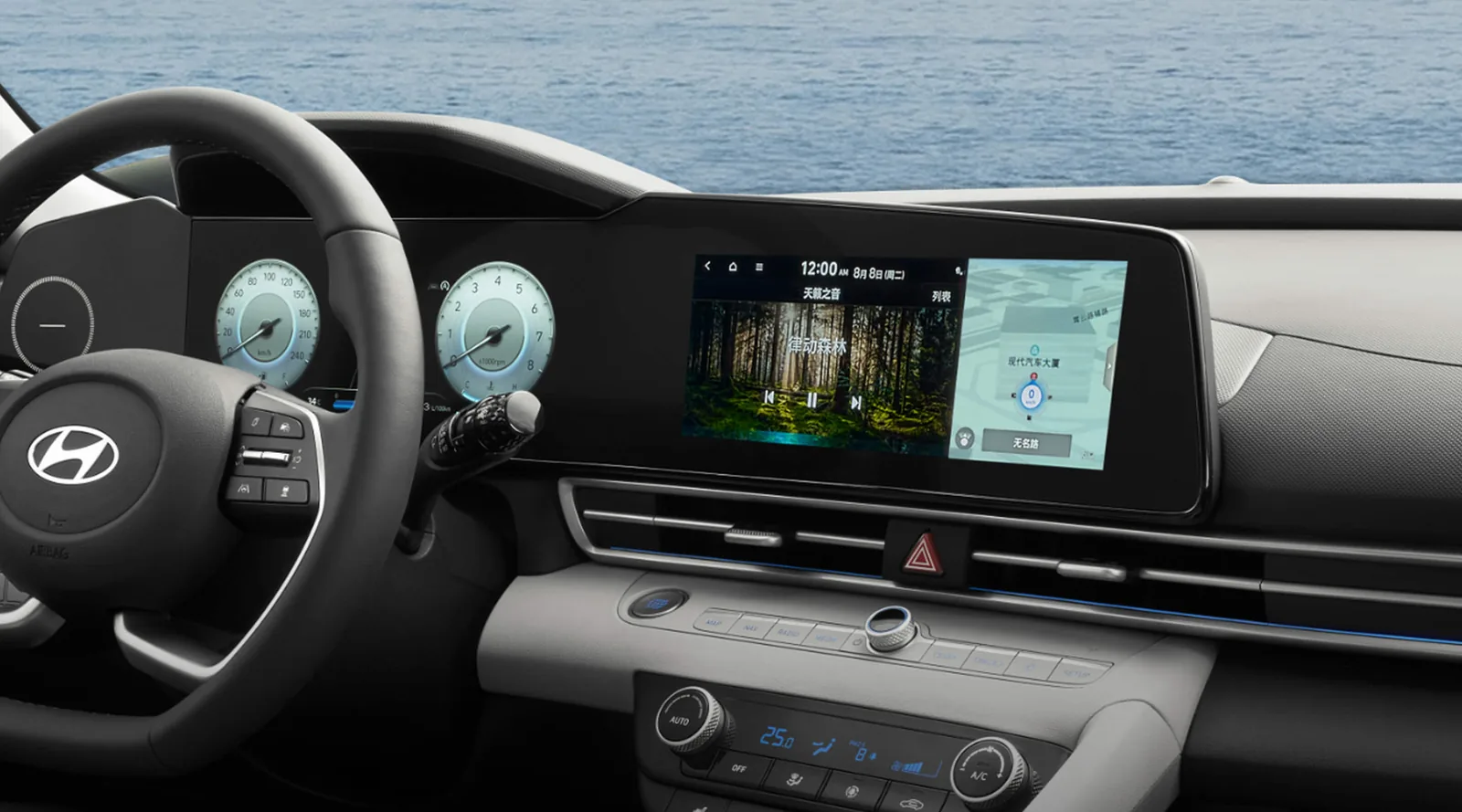 Экраны Hyundai Elantra 2025