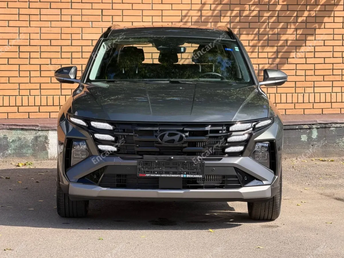 Hyundai Tucson L 2026 — вид спереди