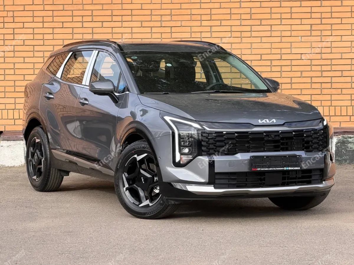 Kia Sportage 2026 — передняя часть справа
