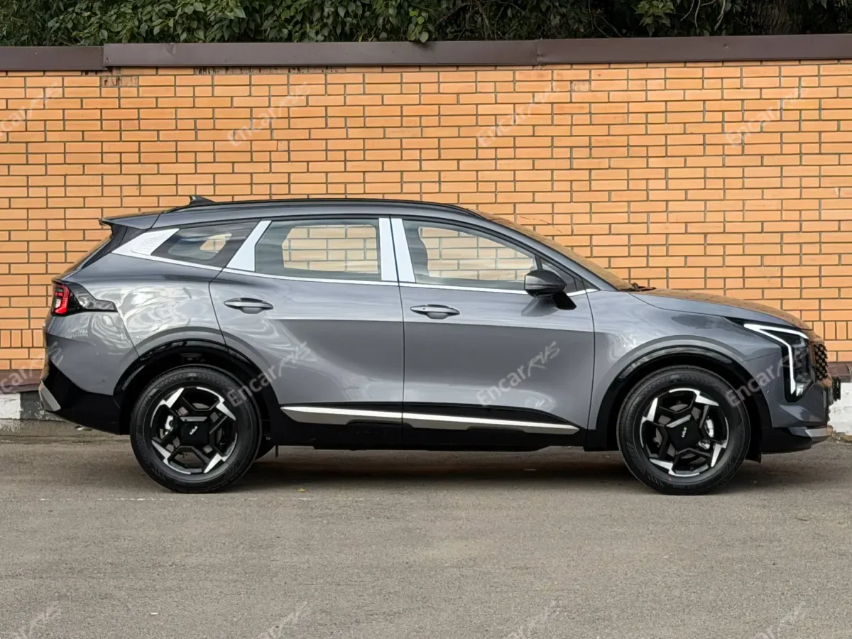 Kia Sportage 2026 — вид сбоку