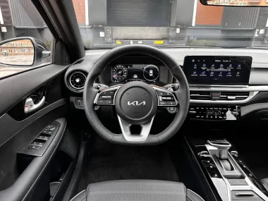 Kia K3 фото 14