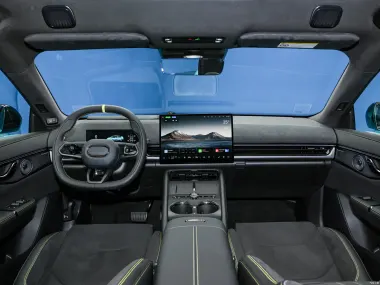 Салон Lynk & Co 07 GT 2026 — передняя панель