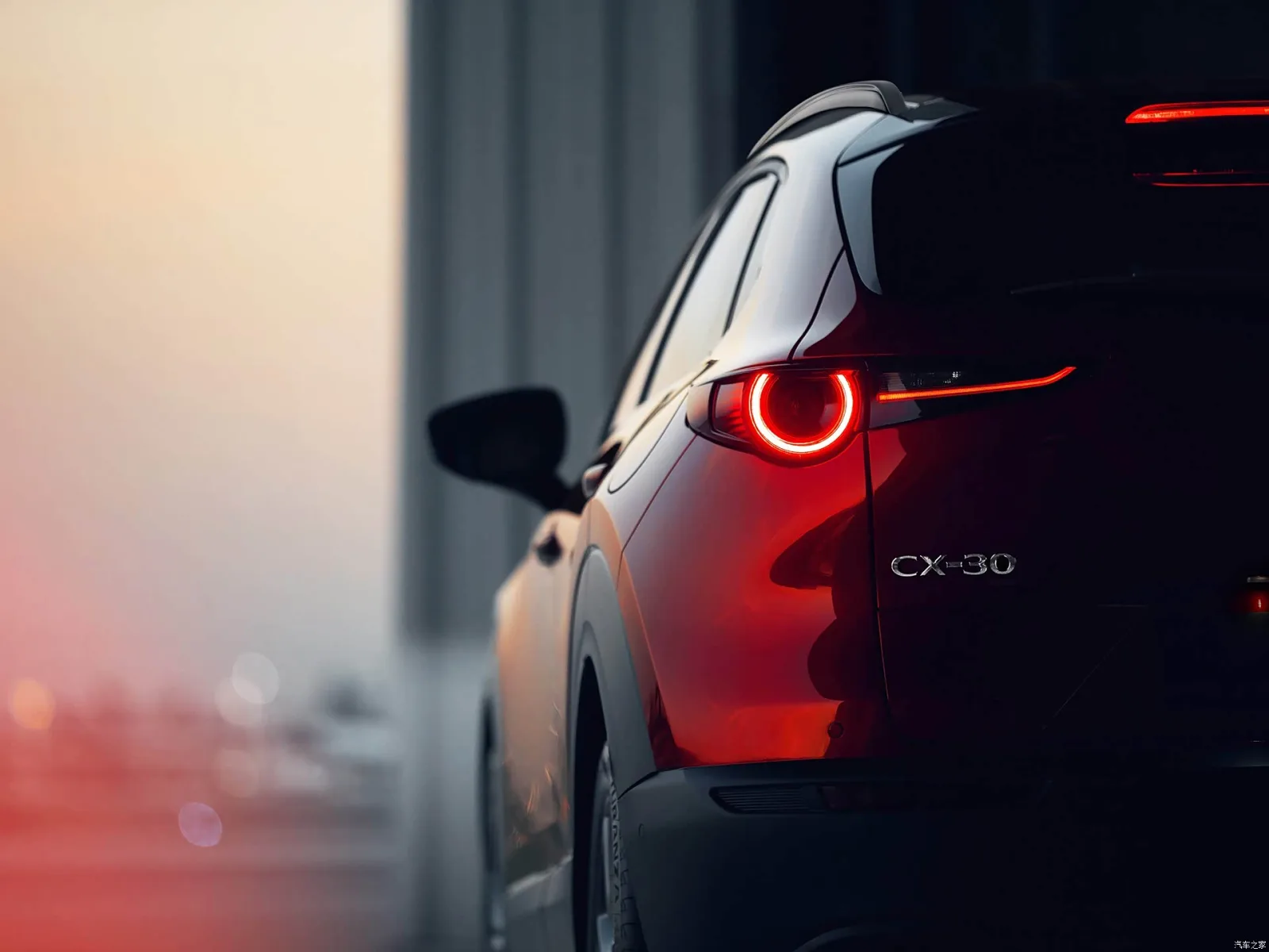 Задний фонарь Mazda CX-30 2026