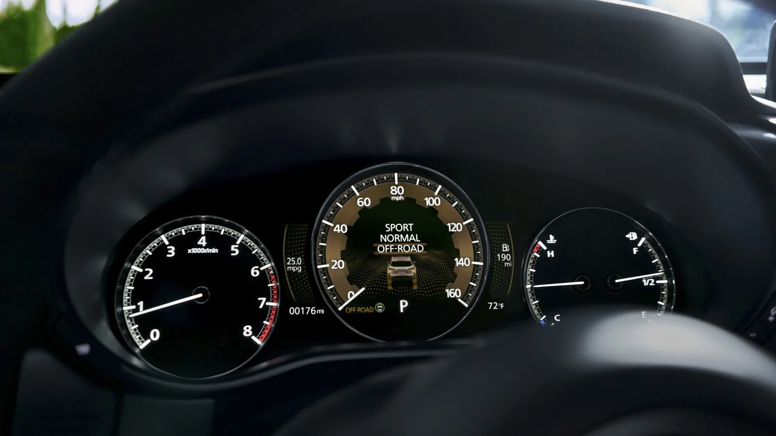 Приборная панель Mazda CX-50 2026