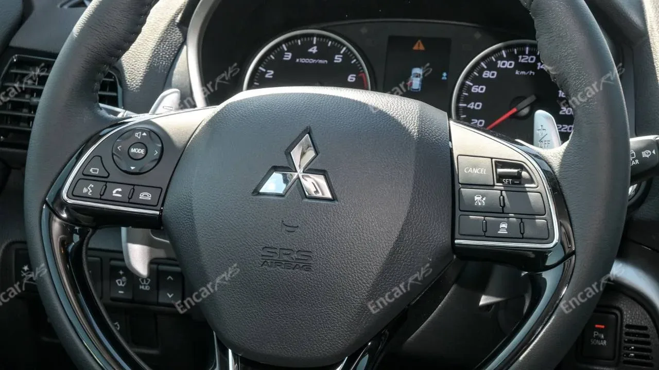 Mitsubishi Eclipse Cross 2026 — руль и приборы