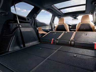 Багажник Peugeot 5008 2026 со сложенными сиденьями