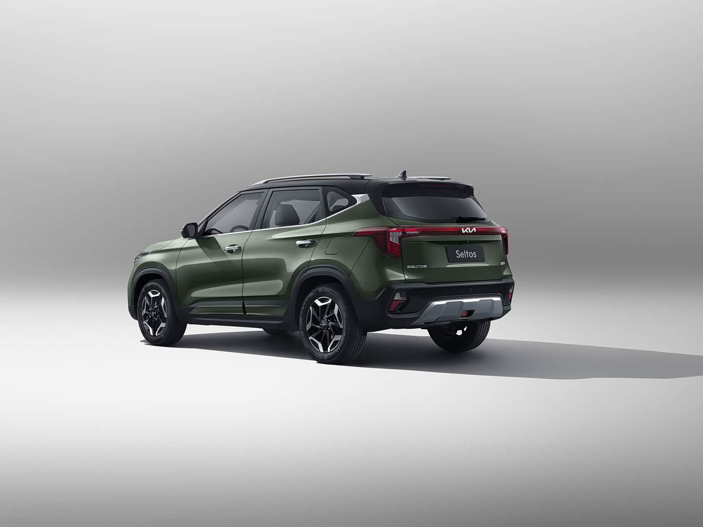 Системы безопасности Kia Seltos 2026 — адаптивный круиз и удержание полосы
