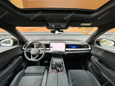 Салон Volkswagen Teramont Pro 2026 — панорама передней панели