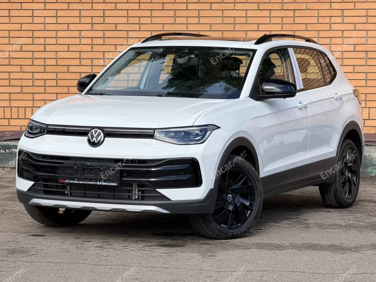 Volkswagen Tharu XR 2026 — вид спереди три четверти