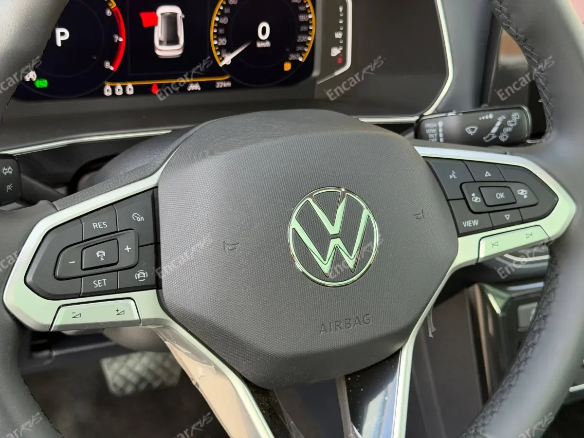 Многофункциональный руль Volkswagen Tharu XR 2026