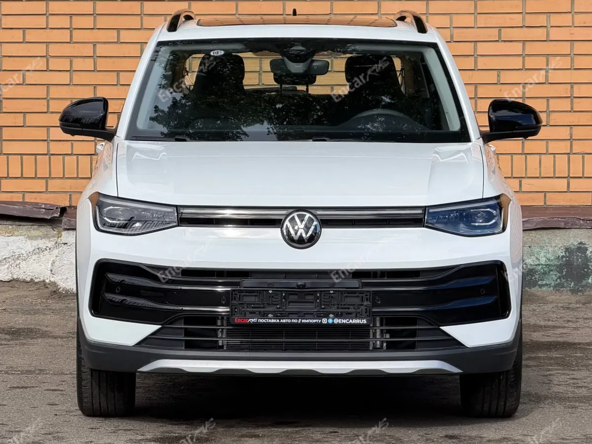 Volkswagen Tharu XR 2026 — вид спереди