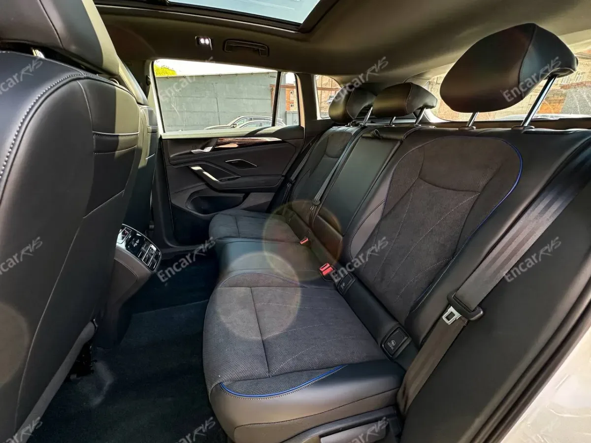 Задний ряд Volkswagen Tiguan L Pro 2026