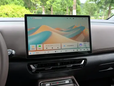 Экран мультимедиа Wuling Starlight 730 — 12,8 дюйма