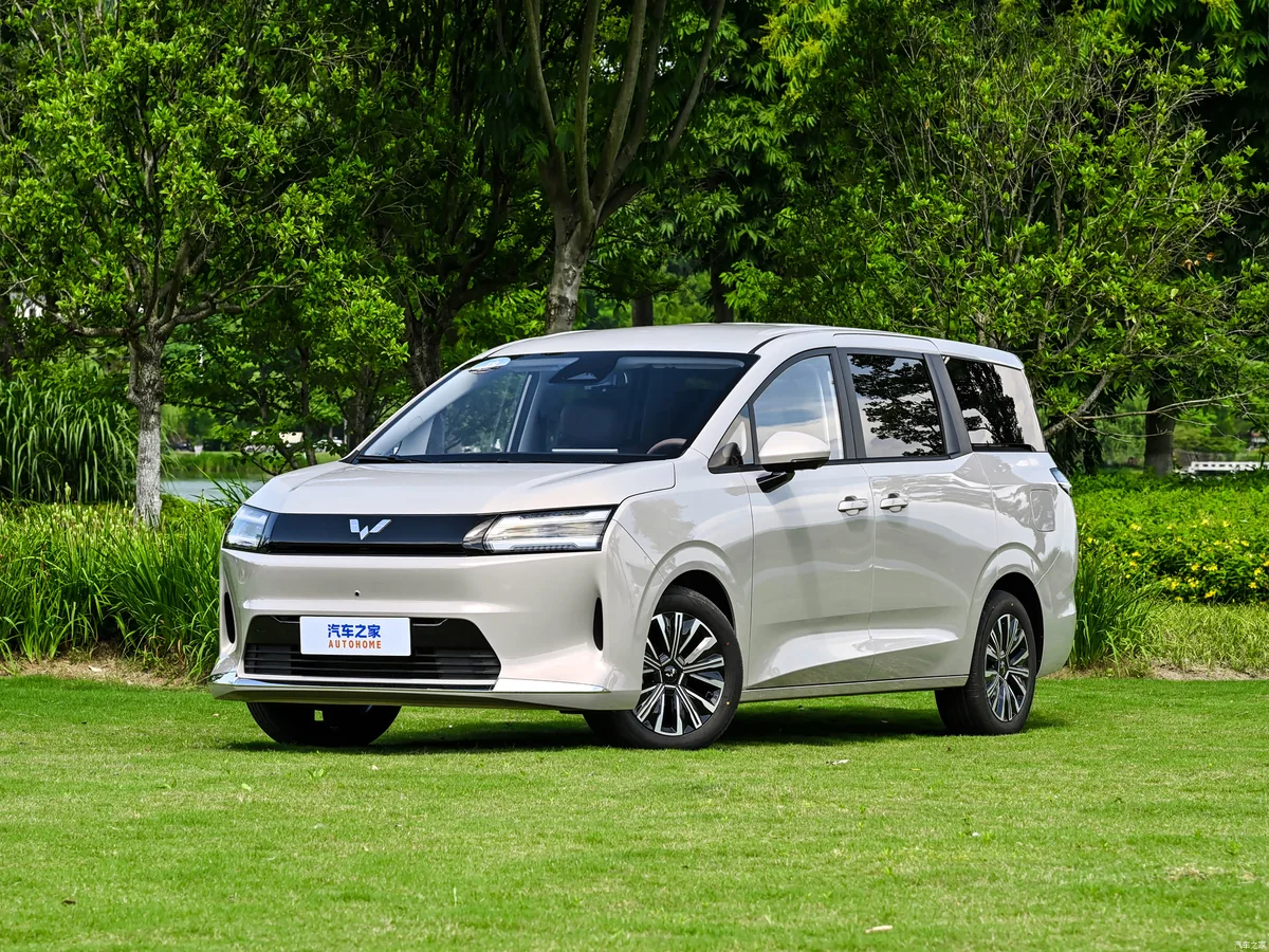 Дизайн Wuling Starlight 730 2026